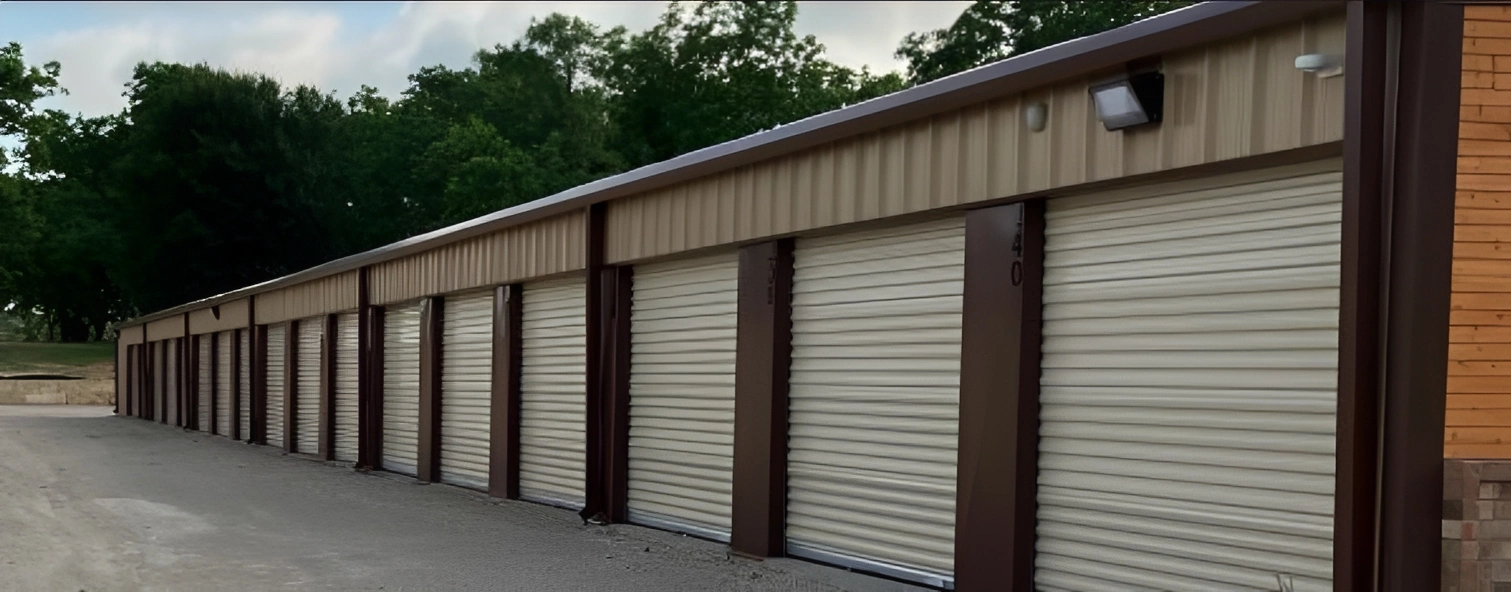Outdoor storage facility with rolling doors