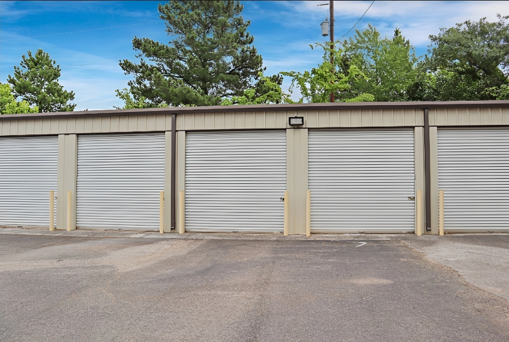 Storage units with closed garage doors